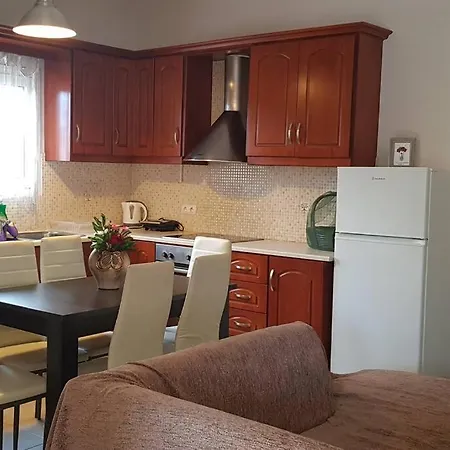 Lägenhet Sofianna Holiday Apartment